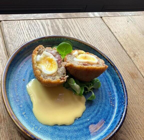 Отель Three Tuns Ashwell