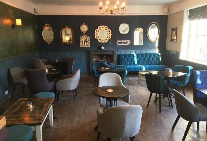 Отель Three Tuns Ashwell