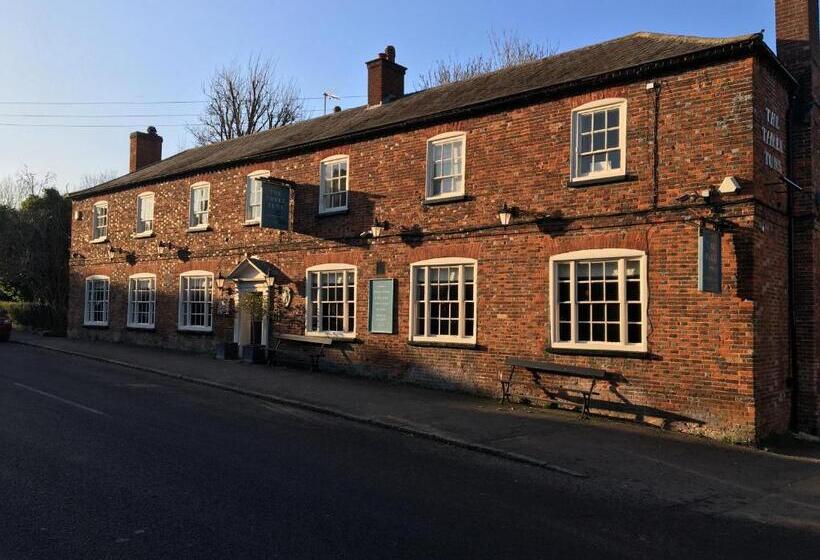 Отель Three Tuns Ashwell