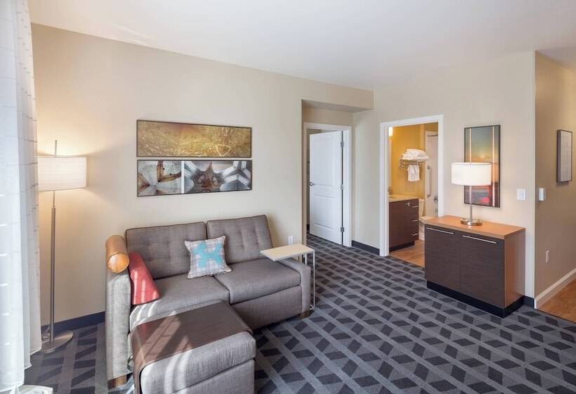 هتل Towneplace By Marriott Suites Portland Vancouver