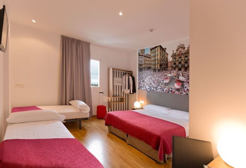 Iraipe Pamplona Hostal Auto Check In