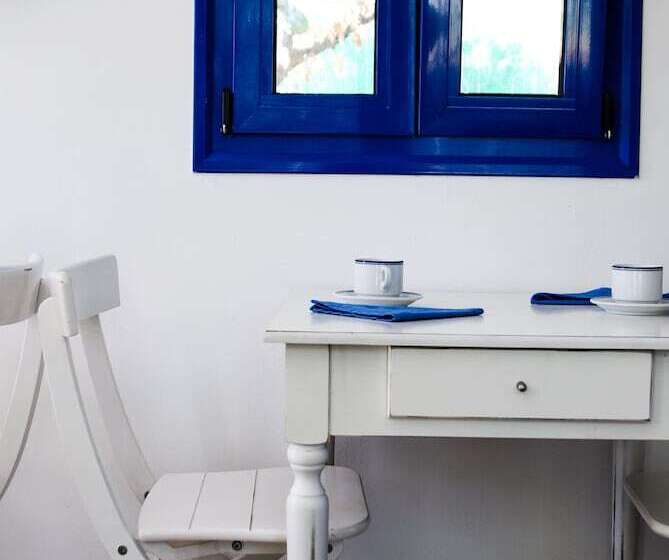 Katikies Studios & Apartments