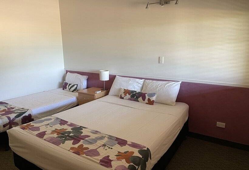 Landsborough Lodge Motel