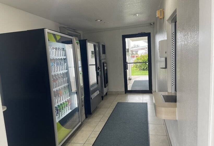 Motel 6 Denton, Tx  Unt