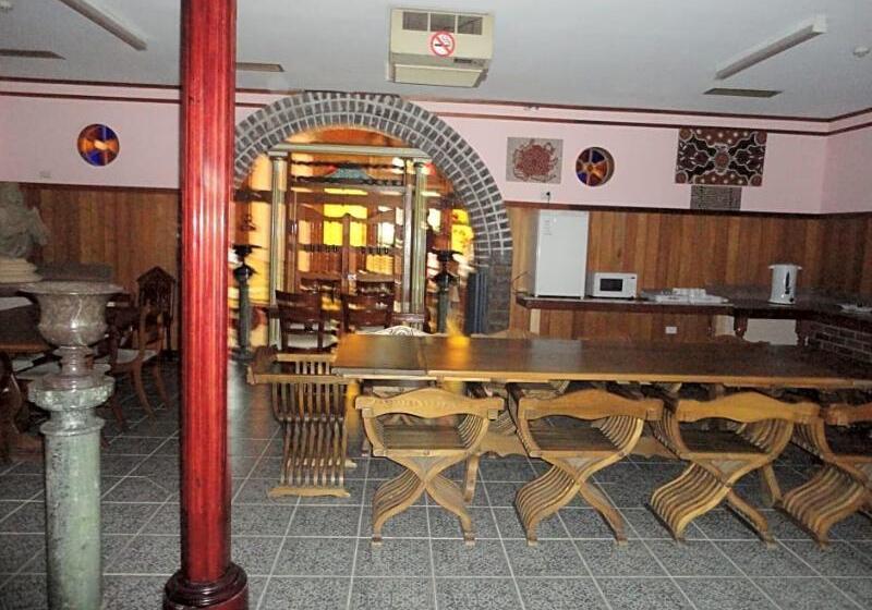 فندق على الطريق A Railway Lodge