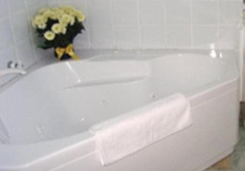 מוטל Baywatch Motor Lodge