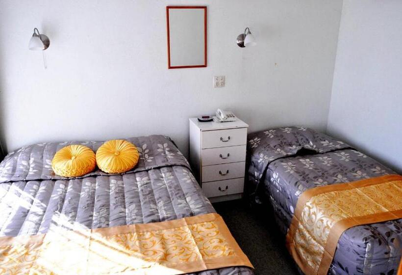 מוטל Braemar Motor Inn