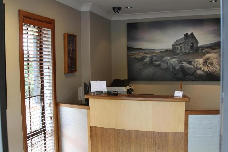 Мотель Quantum Lodge Motor Inn