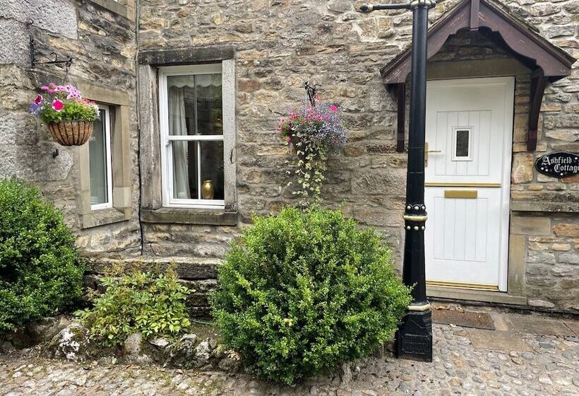 بنسيون Ashfield House