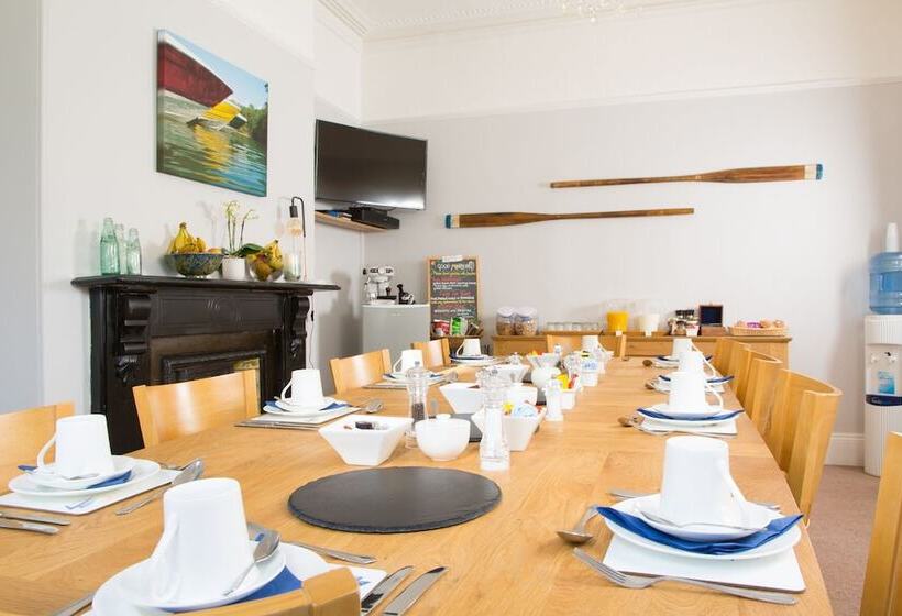 پانسیون Mariners Guest House