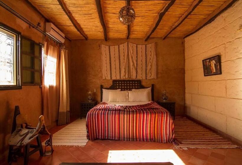 ペンション Rose Noire