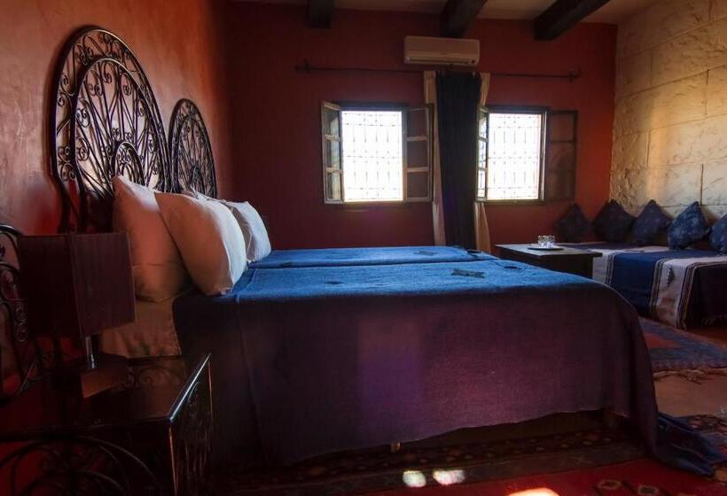 ペンション Rose Noire