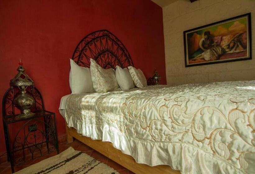 ペンション Rose Noire