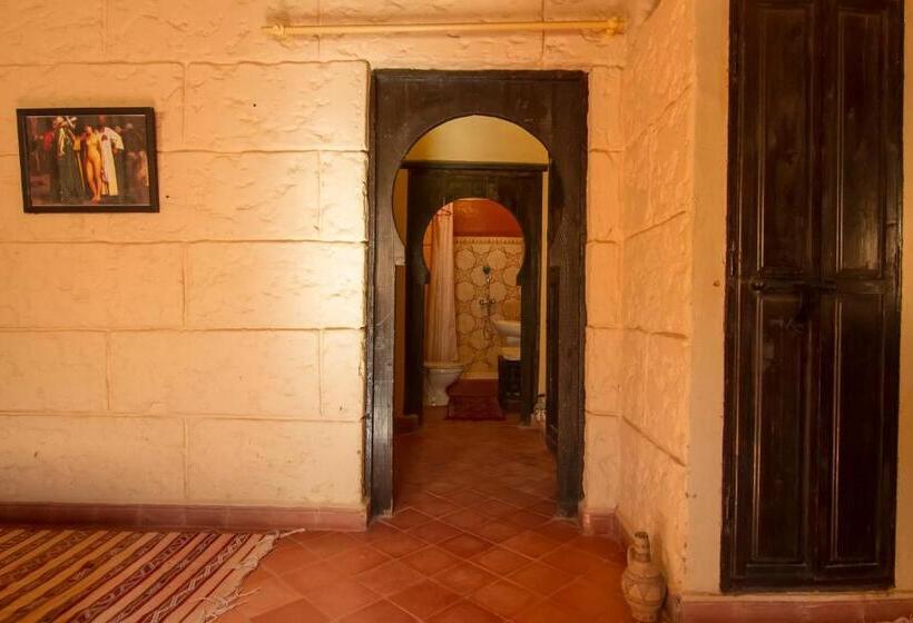 ペンション Rose Noire