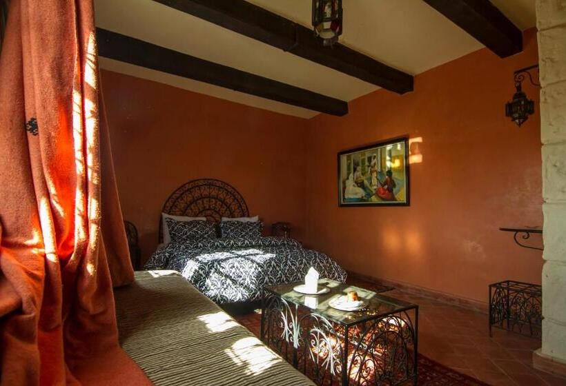 ペンション Rose Noire