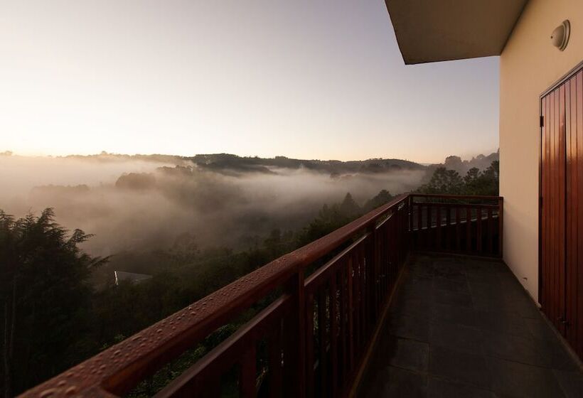 بنسيون Summit Suítes Hotel Campos Do Jordão