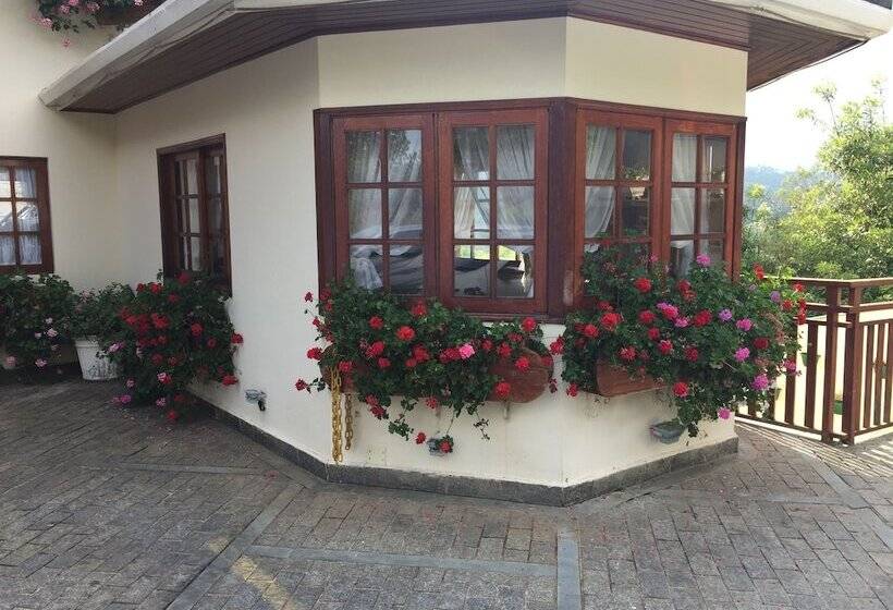 بنسيون Summit Suítes Hotel Campos Do Jordão