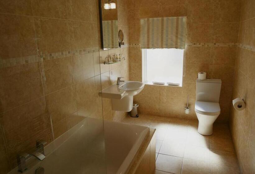 Пансион The Redstone Guesthouse