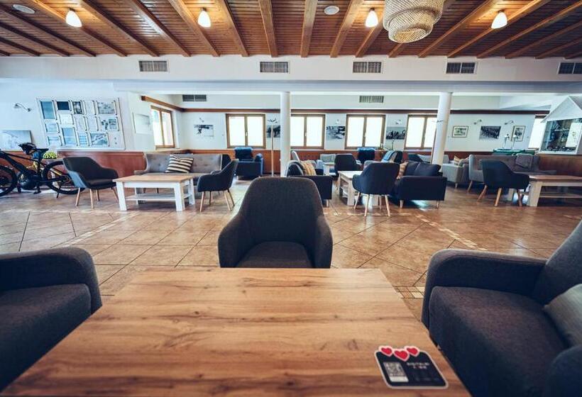 Pohorje Village Wellbeing Resort Forest Hotel Videc