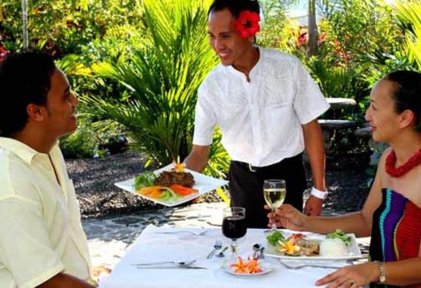 استراحتگاه Orator Hotel Samoa