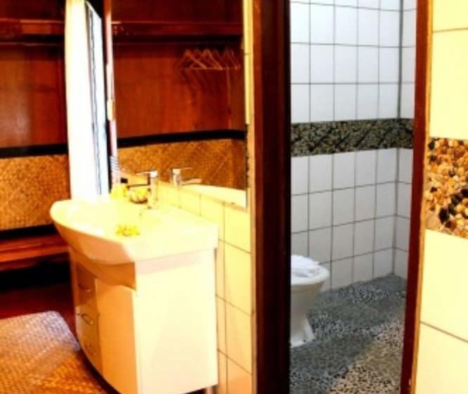 استراحتگاه Orator Hotel Samoa