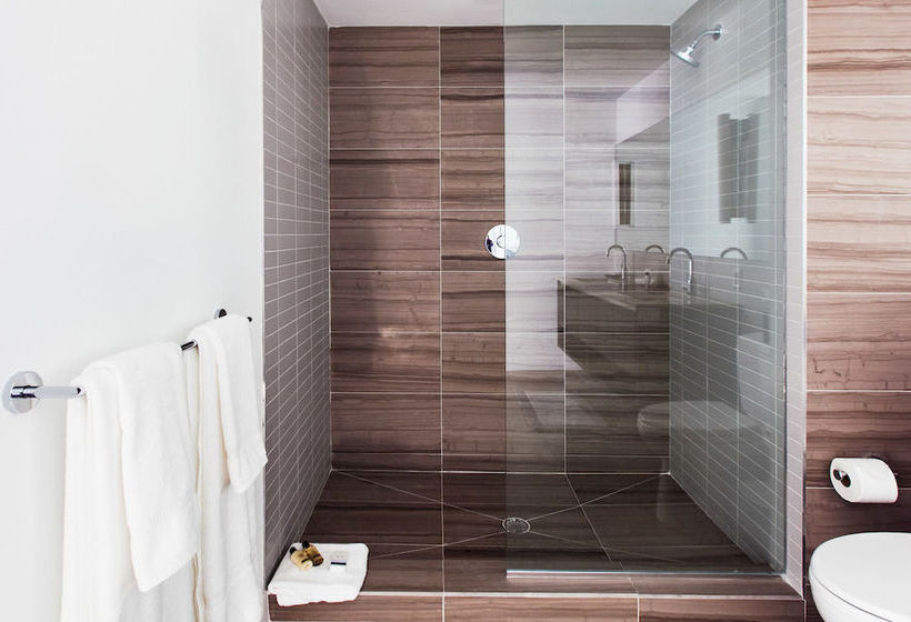 Sky City Apartments Waterfront North