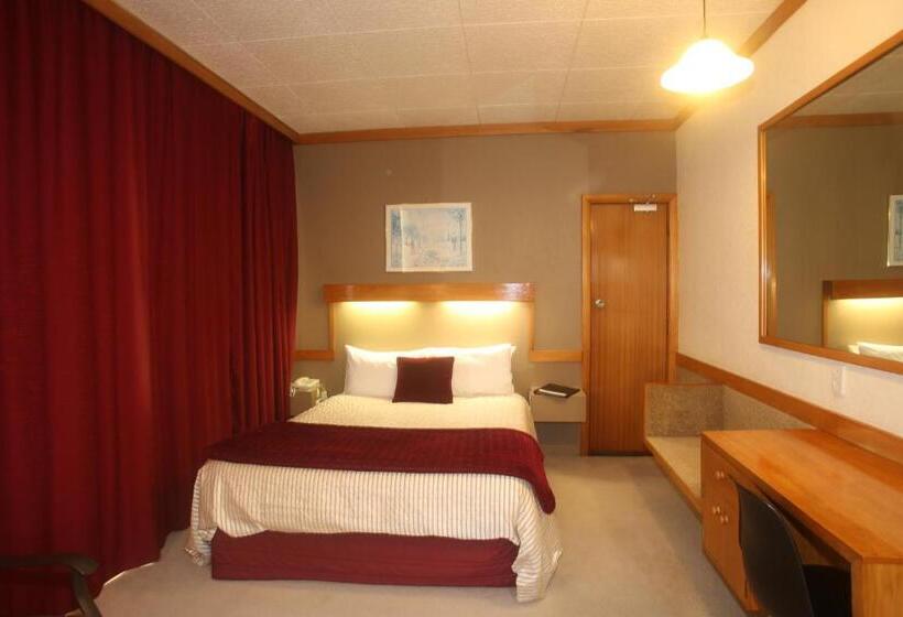 The Grand Hotel Wanganui