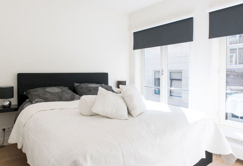 Urban Apartments de Laurier