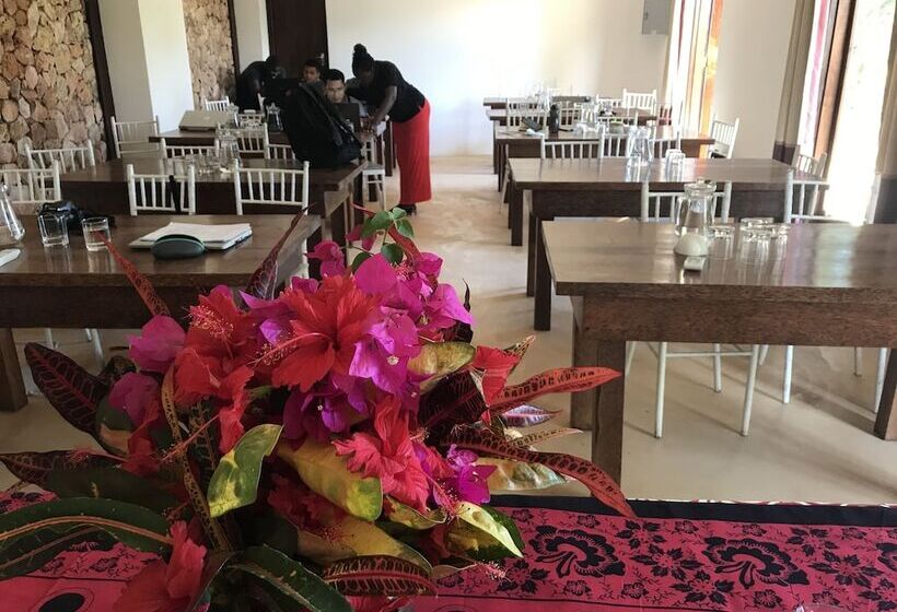 فندق Mangrove Lodge