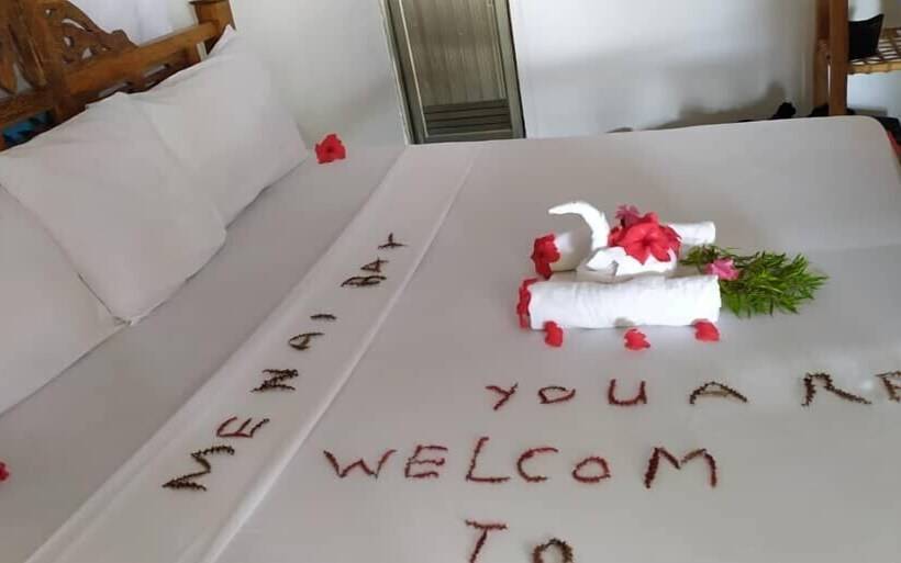 فندق Menai Bay Beach Bungalows