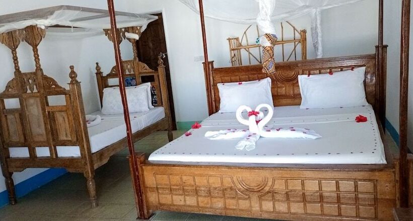 فندق Menai Bay Beach Bungalows