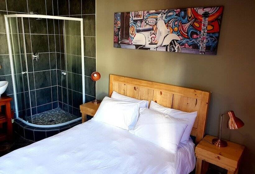 Общежитие Lungile Backpackers Lodge