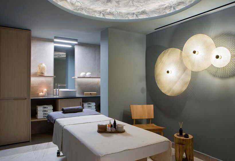 Cora Hotel & Spa