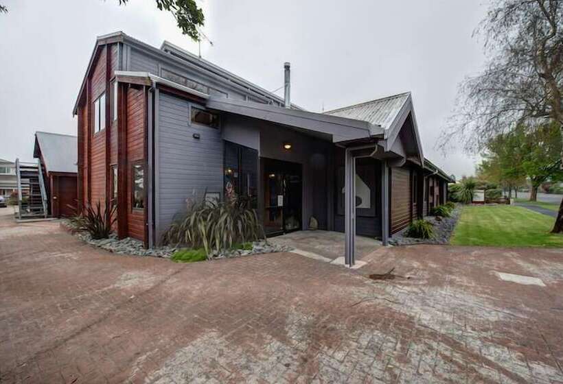 住宿加早餐  Breckenridge Lodge