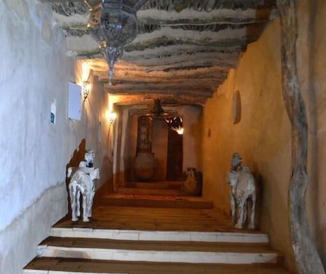 تختخواب و صبحانه Kasbah Gousteau