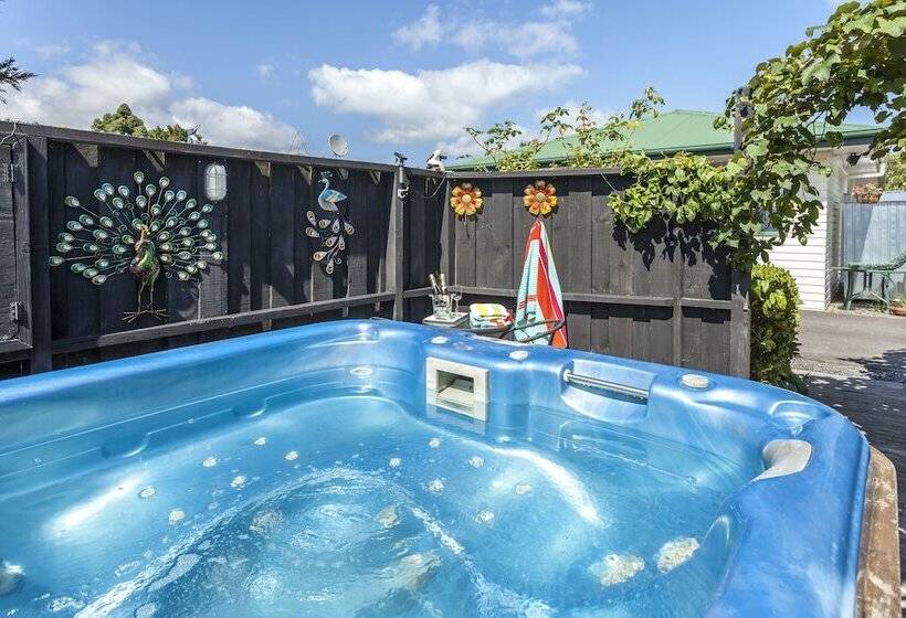 Coromandel Court Motel