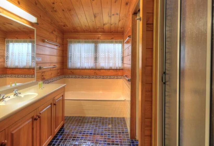 Dii Elduu House & Cottage