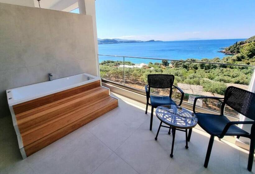 Enjoy Lichnos Bay Village, Camping, Hotel & Apartments