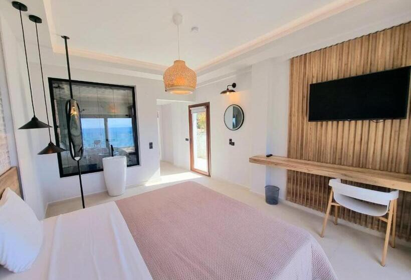 Enjoy Lichnos Bay Village, Camping, Hotel & Apartments