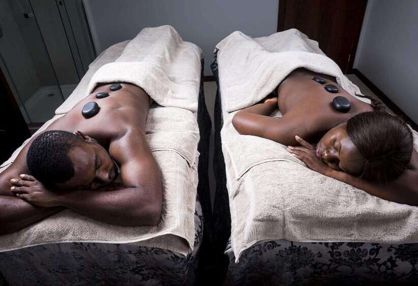 Fiesta Residences Boutique Hotel And Serviced Apartments