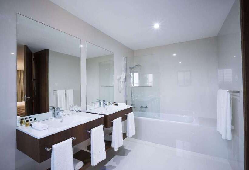 Fiesta Residences Boutique Hotel And Serviced Apartments