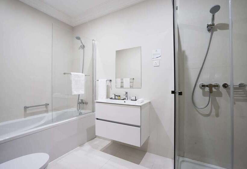 Fiesta Residences Boutique Hotel And Serviced Apartments