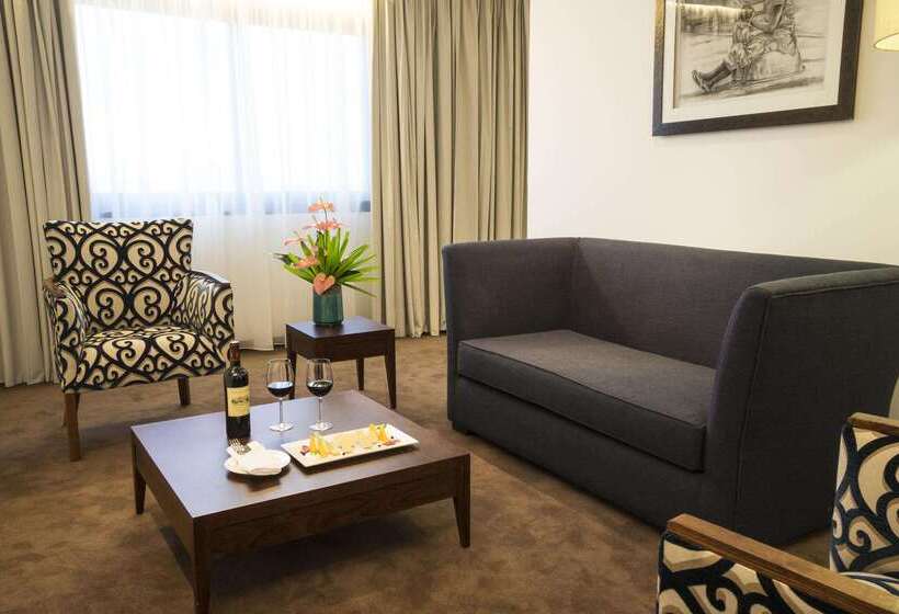 Fiesta Residences Boutique Hotel And Serviced Apartments