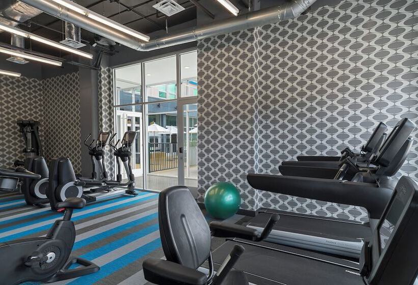 فندق Aloft College Station