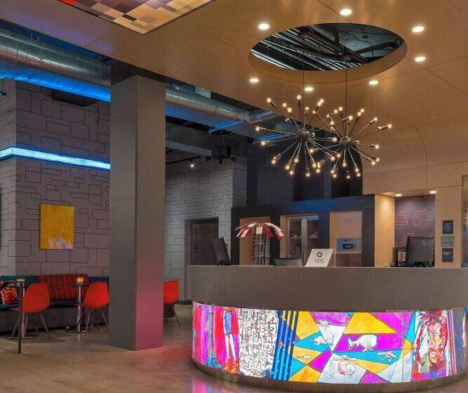 فندق Aloft College Station