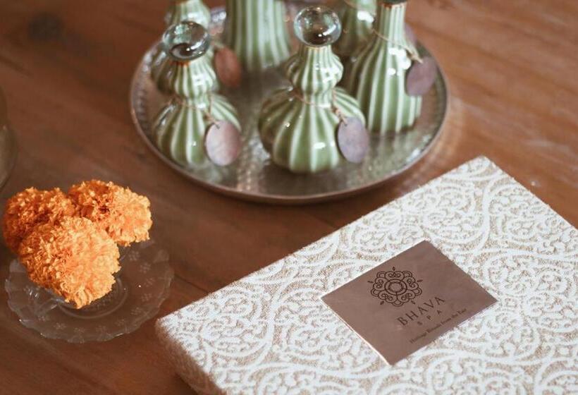 فندق Amnaya Resort Kuta