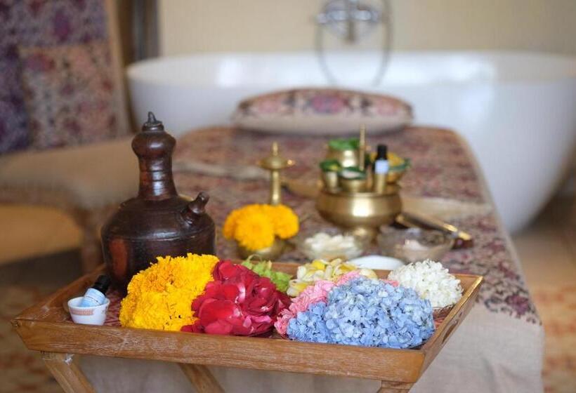 فندق Amnaya Resort Kuta