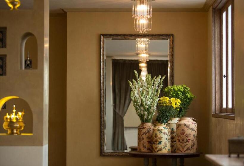 فندق Amnaya Resort Kuta