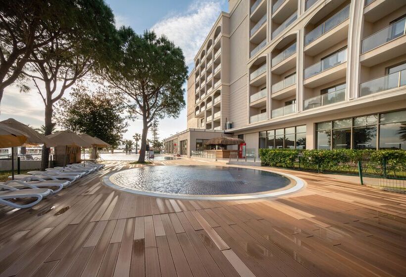 בית מלון כפרי Duja Didim   Ultra All Inclusive