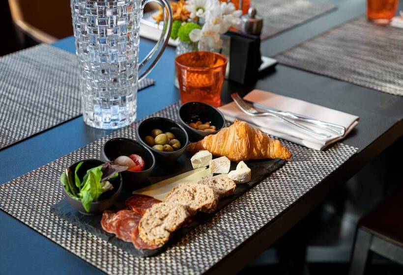 Berds Chisinau Mgallery Hotel Collection